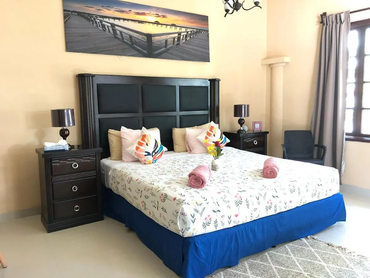 Hotel Boutique Villas Segovia كوزوميل المكسيك